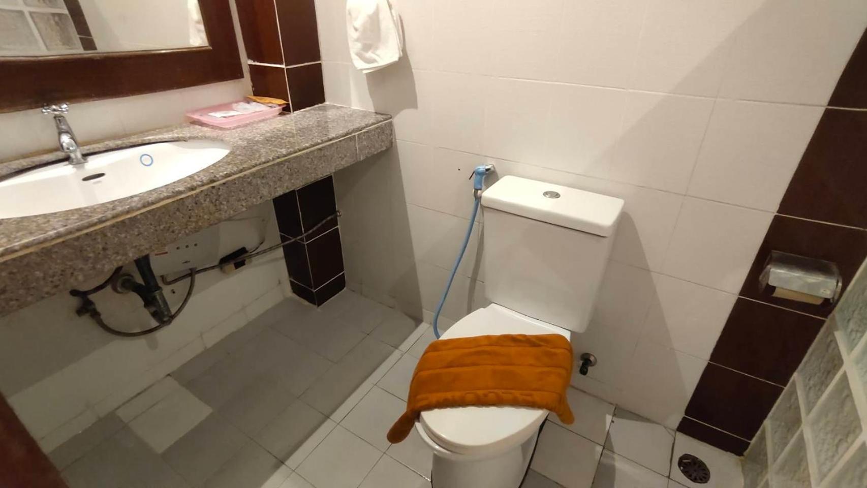 Phadee Apartment Karon Kültér fotó