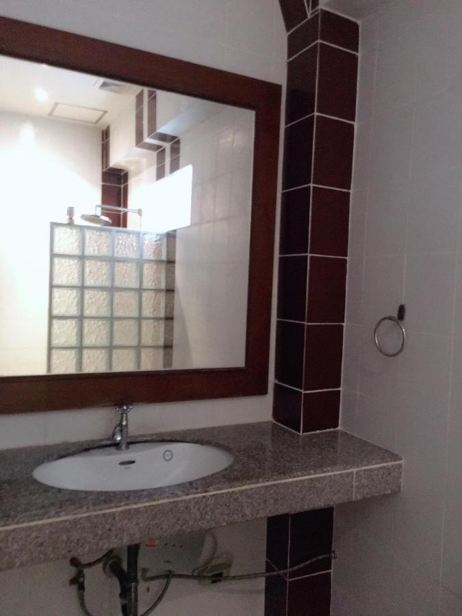 Phadee Apartment Karon Kültér fotó